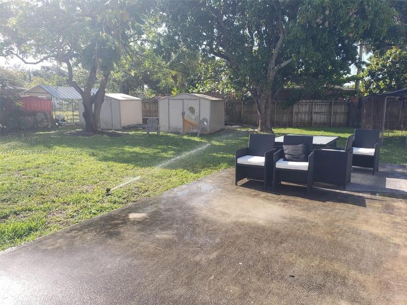 Picture of 3300 SW 40Th St, West Park FL 33023