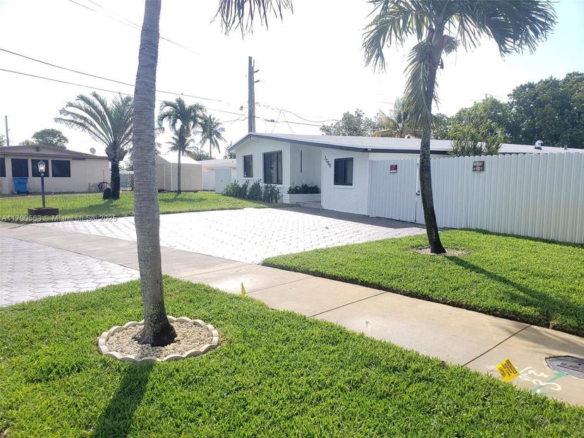 Picture of 3300 SW 40Th St, West Park FL 33023