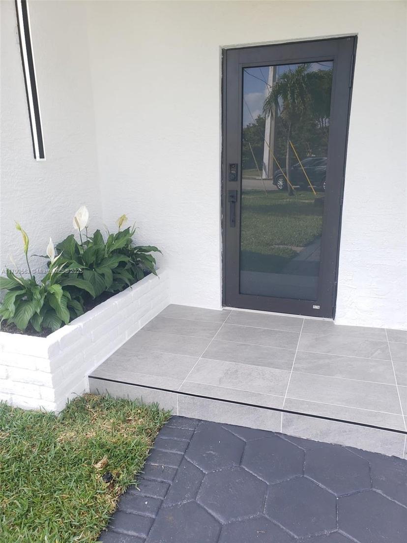 Picture of 3300 SW 40Th St, West Park FL 33023
