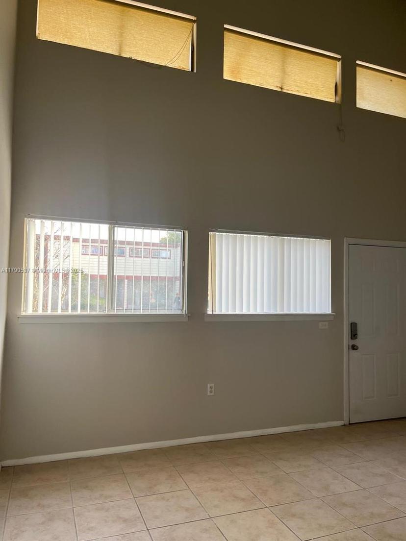 Picture of 4002 Dolomite # A, Orlando FL 32839