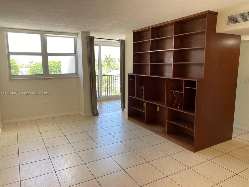 Picture of 9411 SW 4Th St # 404, Miami FL 33174