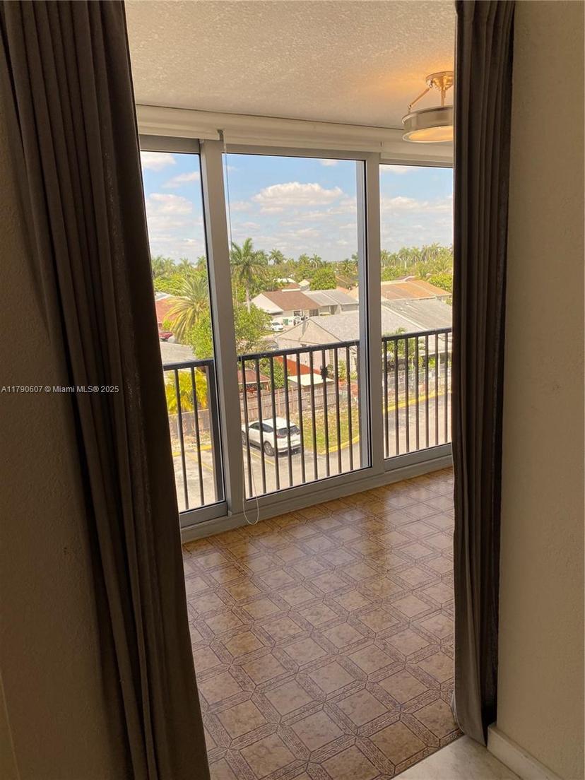 Picture of 9411 SW 4Th St # 404, Miami FL 33174
