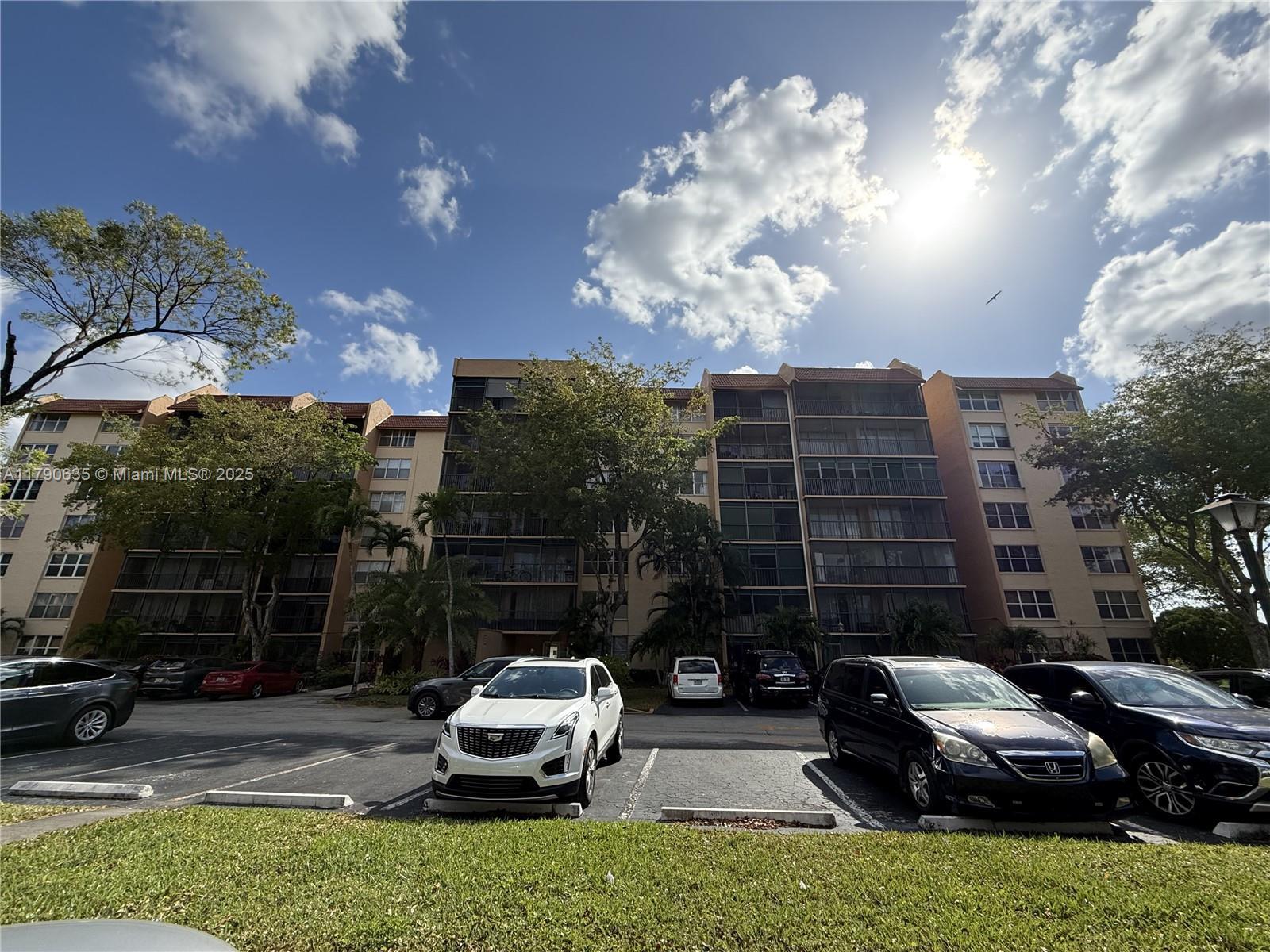 Picture of 3771 Environ Blvd # 754, Lauderhill, FL 33319