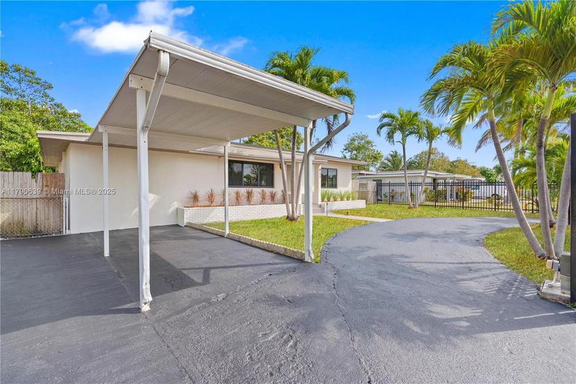 Picture of 911 NW 138Th St, Miami FL 33168