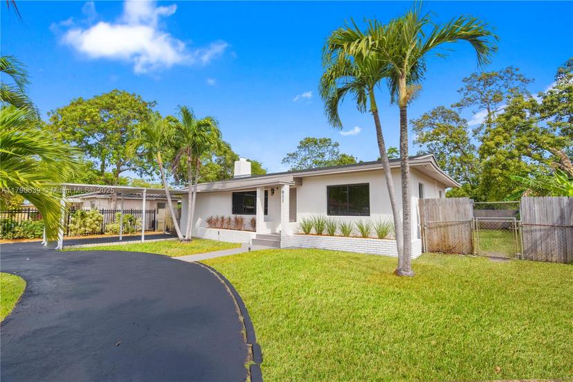 Picture of 911 NW 138Th St, Miami FL 33168