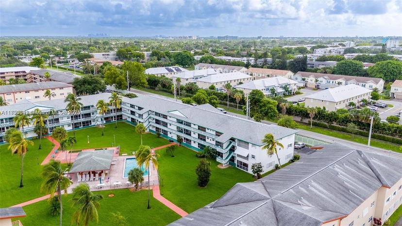 Picture of 5300 Washington St # J116, Hollywood FL 33021
