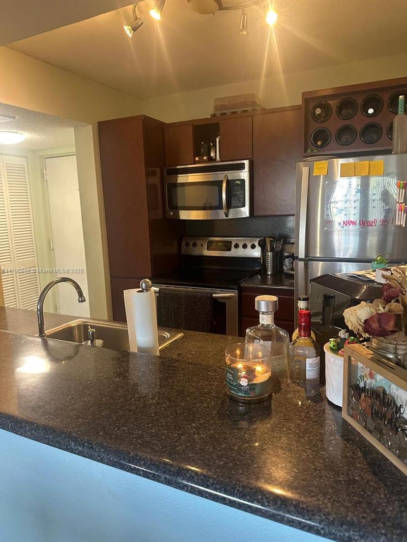 Picture of 8120 Geneva Ct # 551, Doral FL 33166
