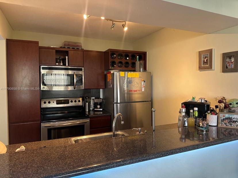Picture of 8120 Geneva Ct # 551, Doral FL 33166