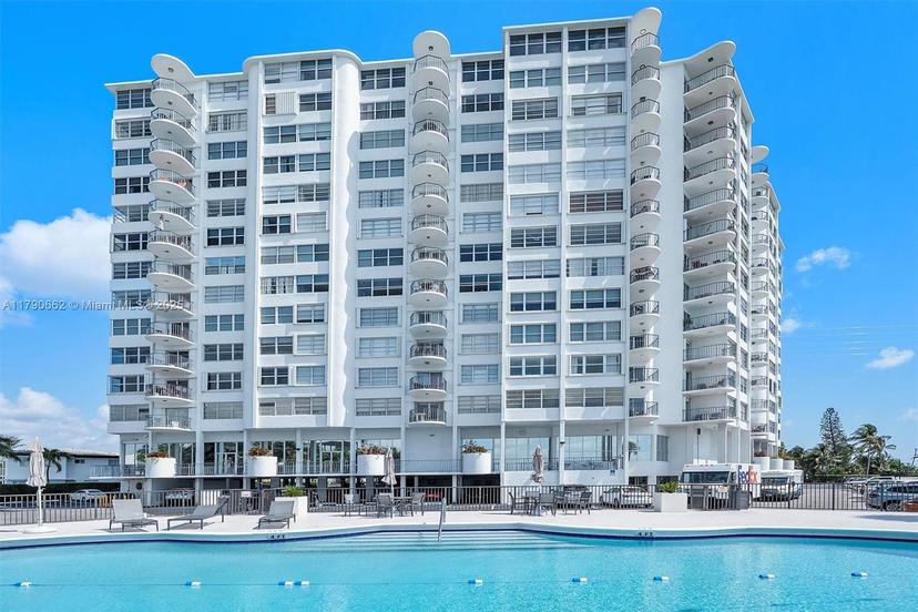 Picture of 11930 N Bayshore Dr # 1007, North Miami FL 33181
