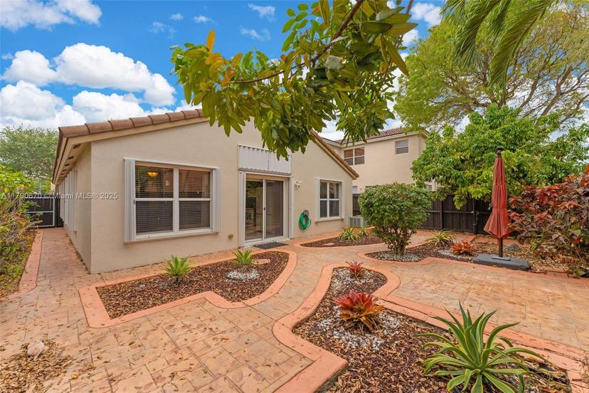 Picture of 1931 SE 14Th Ct, Homestead FL 33035