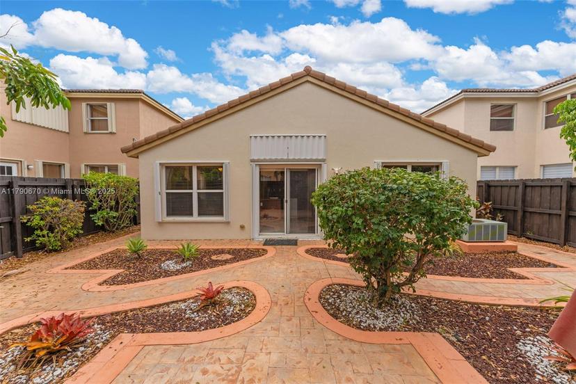 Picture of 1931 SE 14Th Ct, Homestead FL 33035