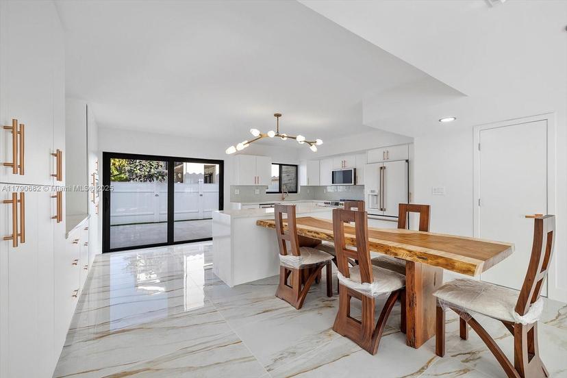 Picture of 16449 NE 26Th Ave # 16, North Miami Beach FL 33160