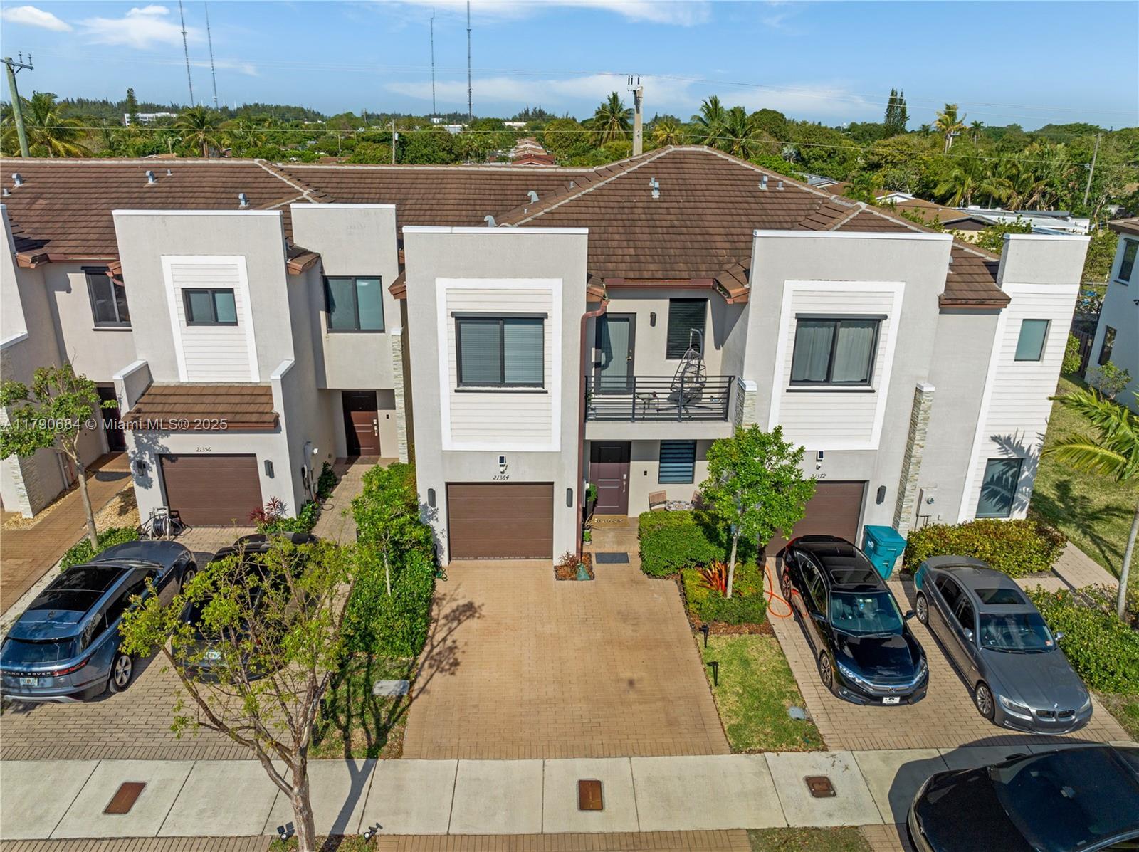 Picture of 21364 NE 2Nd Ct, Miami, FL 33179