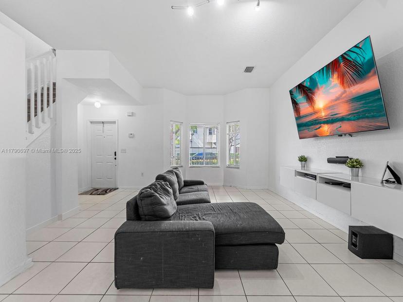 Picture of 2352 SE 21St St, Homestead FL 33035