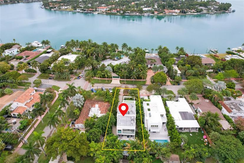 Picture of 1311 Bay Dr, Miami Beach FL 33141