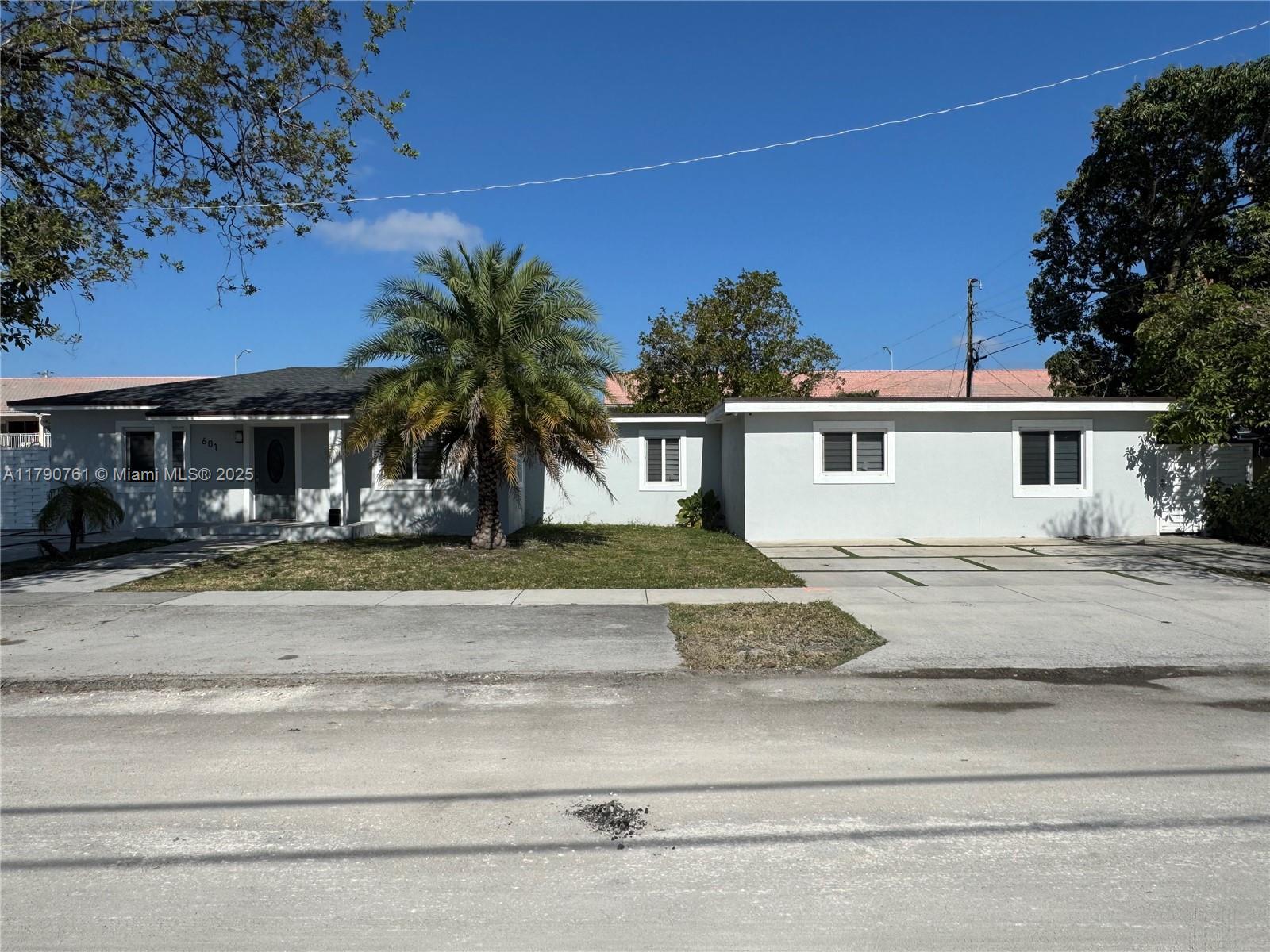 Picture of 601 SE 9Th Ave, Hialeah, FL 33010