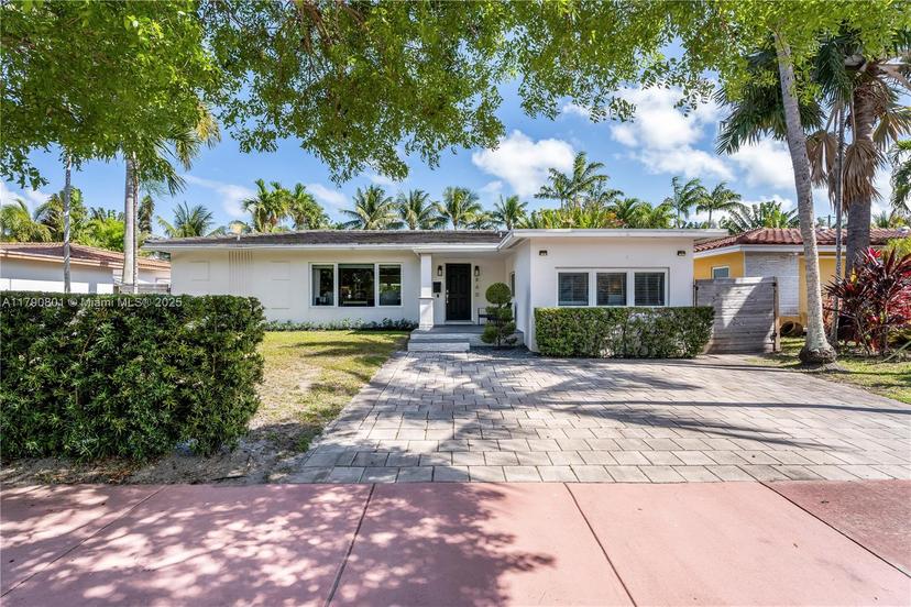 Picture of 840 N Shore Dr, Miami Beach FL 33141