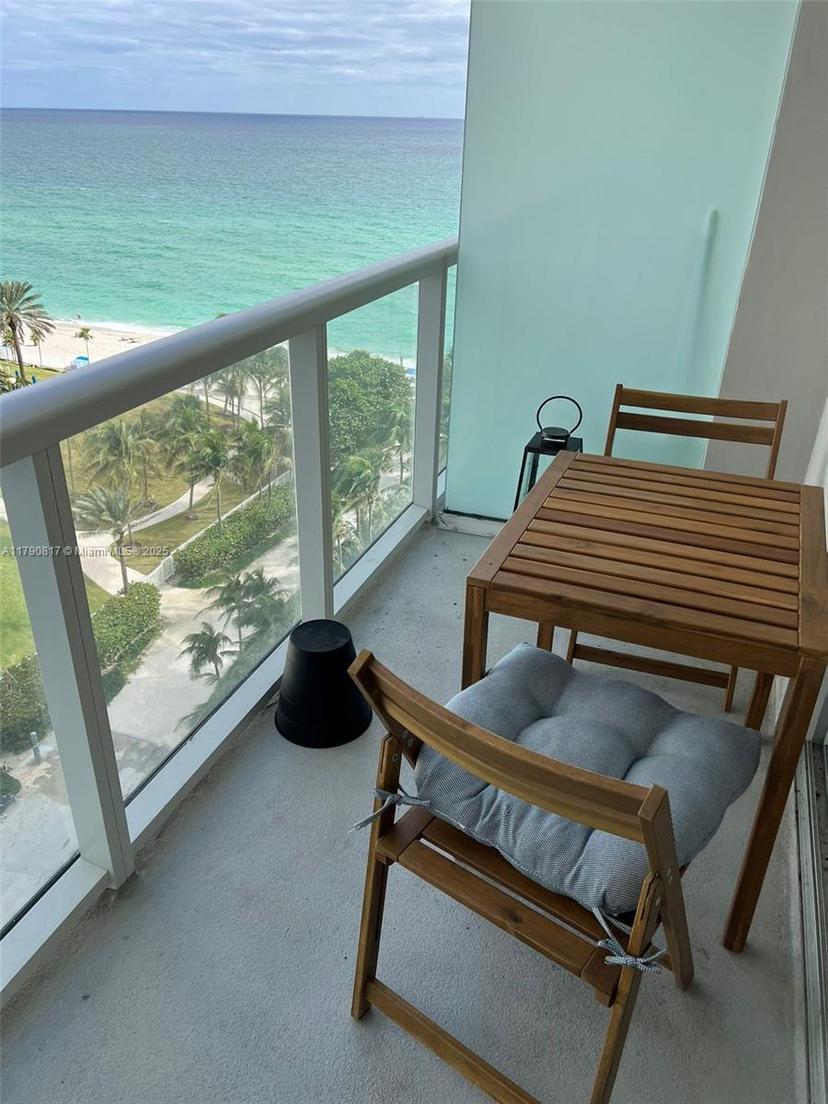 Picture of 19201 Collins Ave # 1025, Sunny Isles Beach FL 33160
