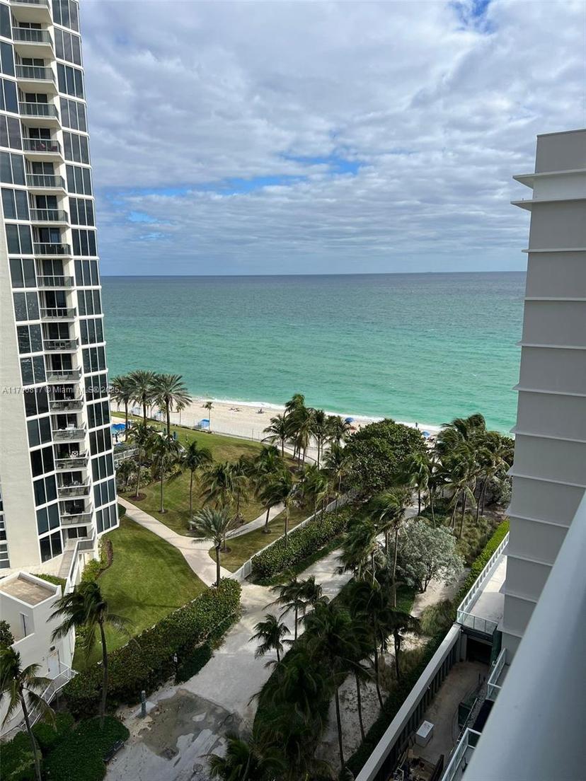 Picture of 19201 Collins Ave # 1025, Sunny Isles Beach FL 33160