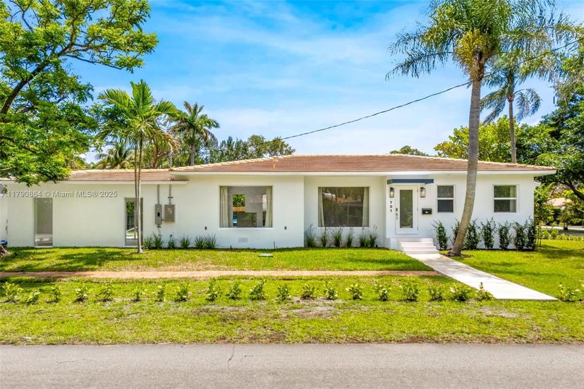 Picture of 701 NE 119Th St, Biscayne Park FL 33161