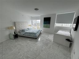 Picture of 18201 Collins Ave # 801, Sunny Isles Beach, FL 33160