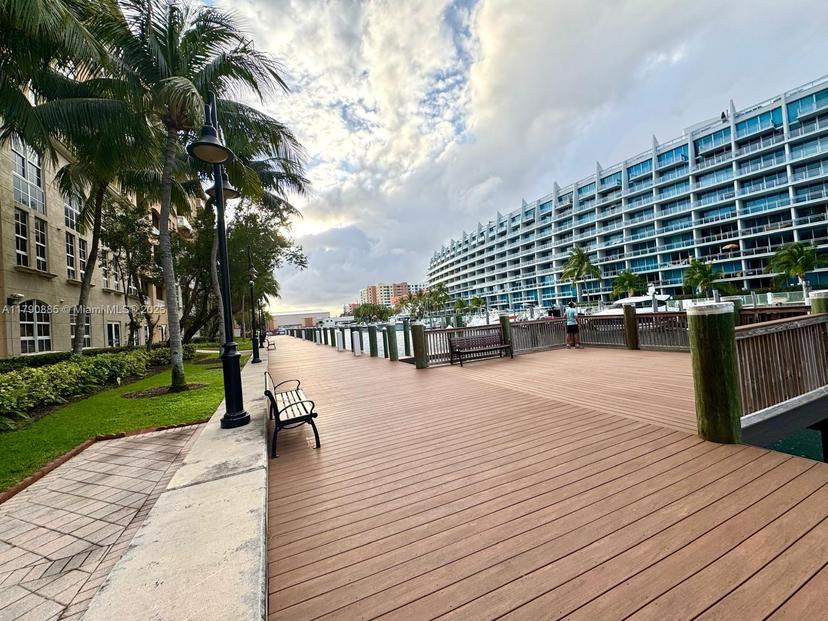 Picture of 3001 NE 185Th St # 225, Aventura FL 33180