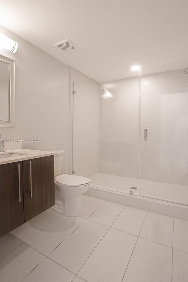 Picture of 7825 NW 107Th Ave # 417, Doral FL 33178