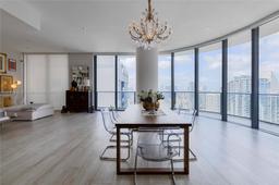 Picture of 55 SW 9Th St, Miami, FL 33130