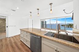 Picture of 7601 E Treasure Dr # 1915, North Bay Village, FL 33141
