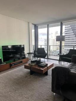 Picture of 88 SW 7Th St # 810, Miami, FL 33130