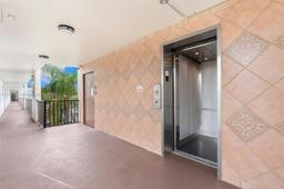 Picture of 9585 N Belfort Cir # 308, Tamarac, FL 33321