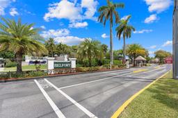 Picture of 9585 N Belfort Cir # 308, Tamarac, FL 33321