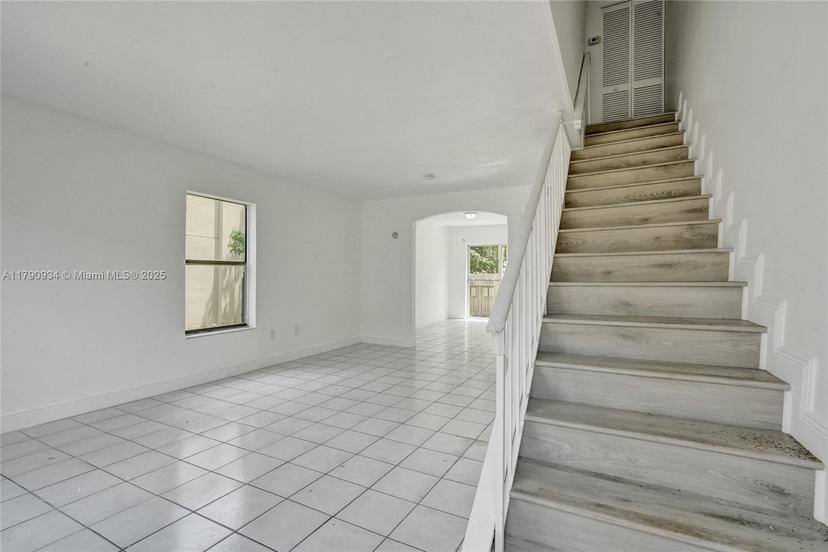 Picture of 2306 NW 52Nd Ave # 2306, Lauderhill FL 33313