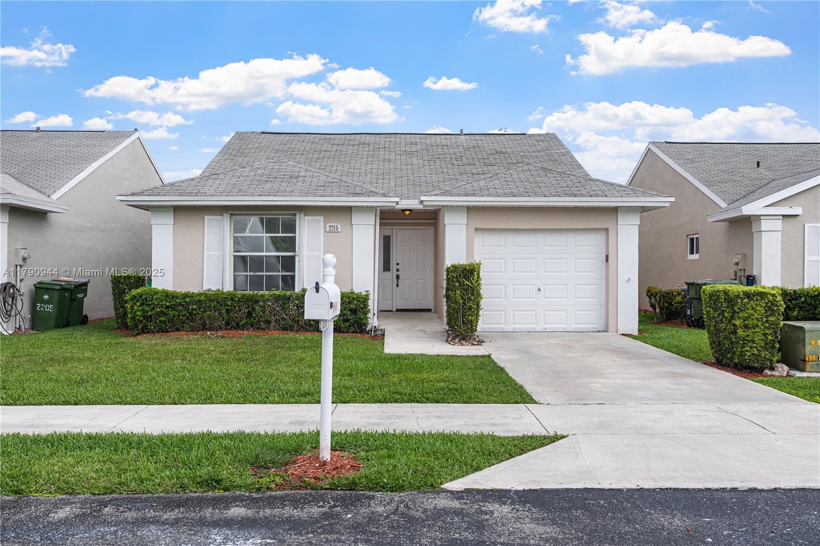 Picture of 2215 SE 7Th Pl, Homestead, FL 33033