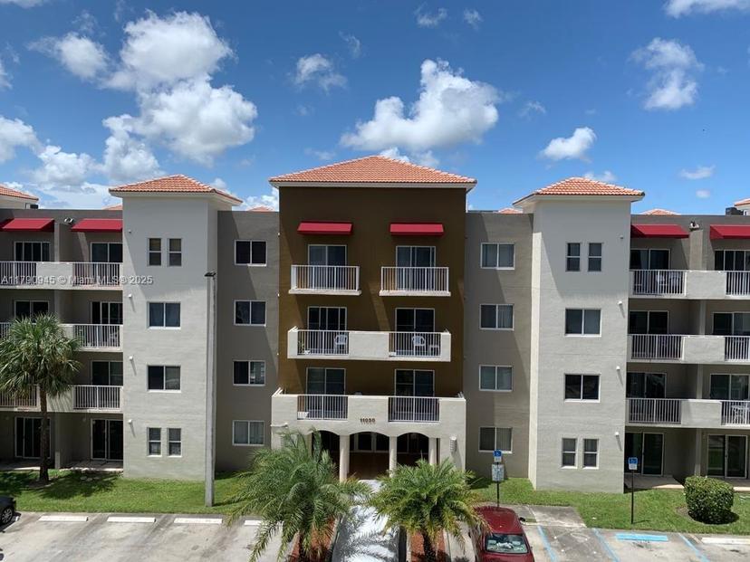 Picture of 11060 SW 196Th St # 407, Cutler Bay FL 33157