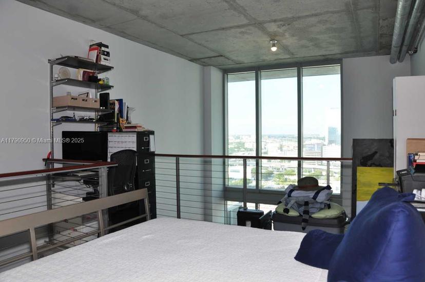 Picture of 690 SW 1St Ct # 2109, Miami FL 33130