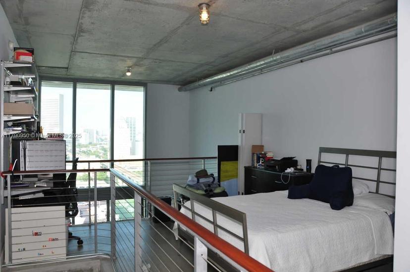 Picture of 690 SW 1St Ct # 2109, Miami FL 33130