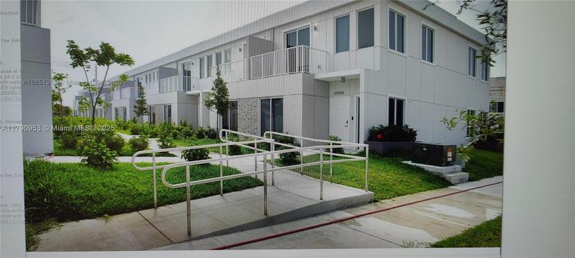 Picture of 13721 SW 259Th Ln, Homestead FL 33032