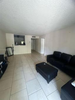 Picture of 482 NW 165Th St Rd # A203, Miami, FL 33169