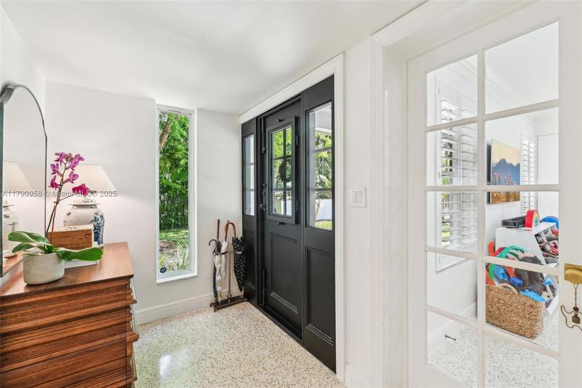 Picture of 4700 Alhambra Cir, Coral Gables FL 33146