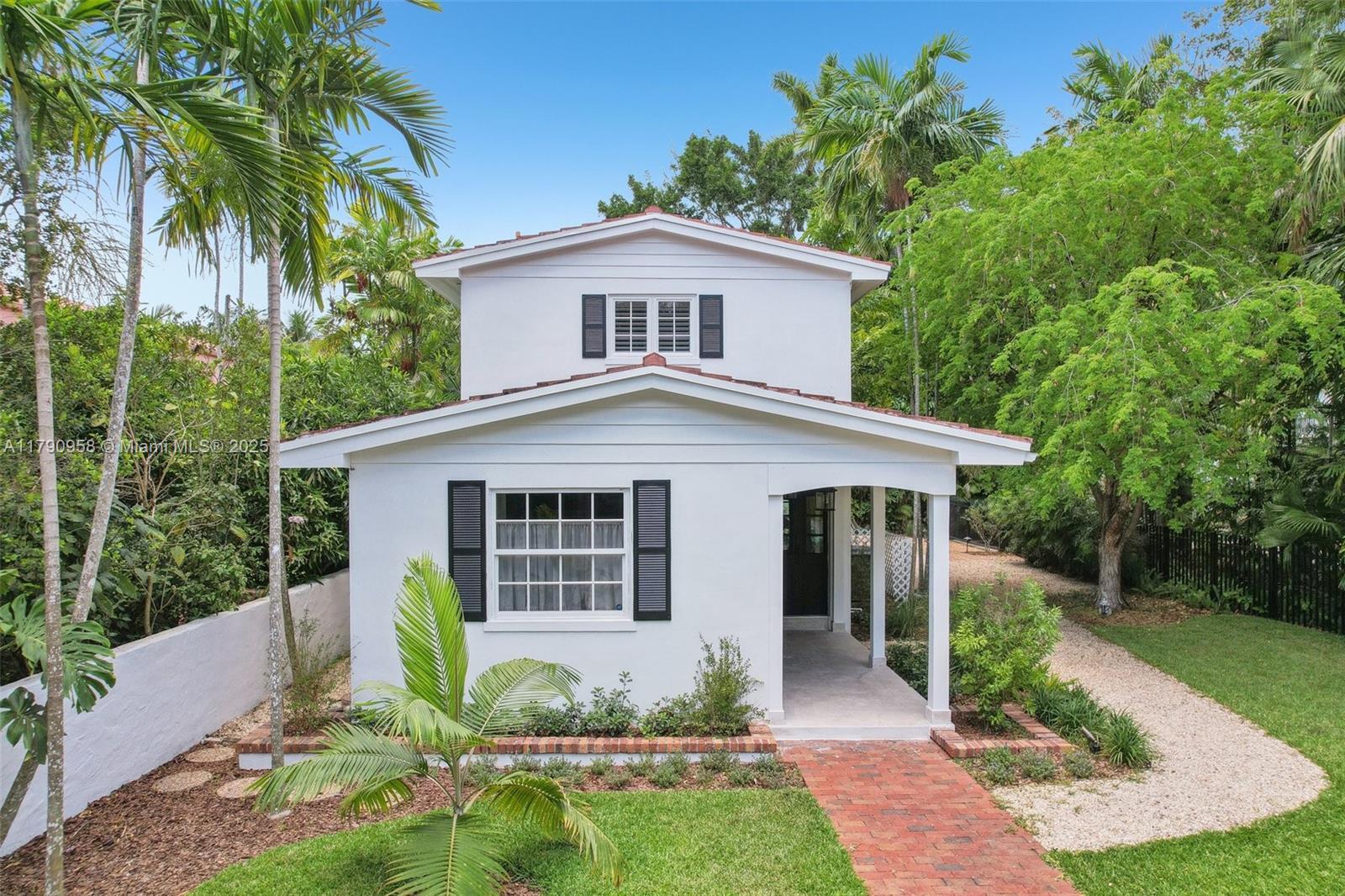 Picture of 4700 Alhambra Cir, Coral Gables, FL 33146
