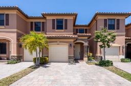 Picture of 3427 W 89Th Ter, Hialeah, FL 33018