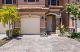 Picture of 3427 W 89Th Ter, Hialeah, FL 33018