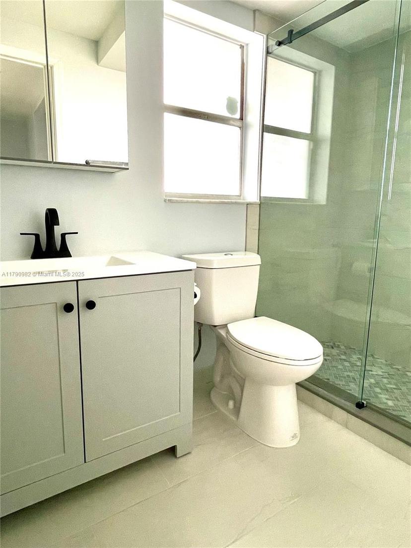 Picture of 8280 Sunrise Lakes Blvd # 307, Sunrise FL 33322