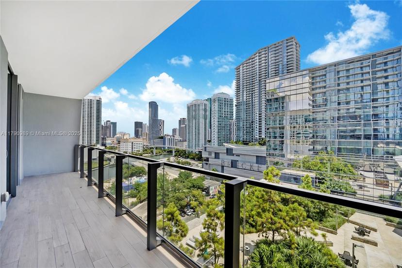 Picture of 88 SW 7Th St # 1009, Miami FL 33130