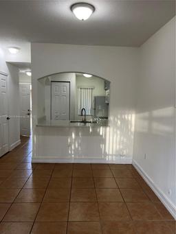 Picture of 7985 NW 8Th St # 110A, Miami, FL 33126