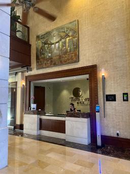 Picture of 19501 W Country Club Dr # 509, Aventura, FL 33180