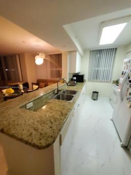 Picture of 19501 W Country Club Dr # 509, Aventura, FL 33180
