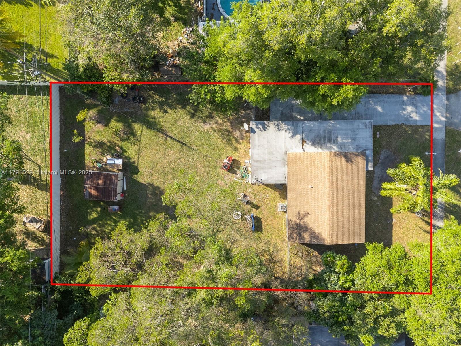 Picture of 114 Marion Rd, West Park, FL 33023