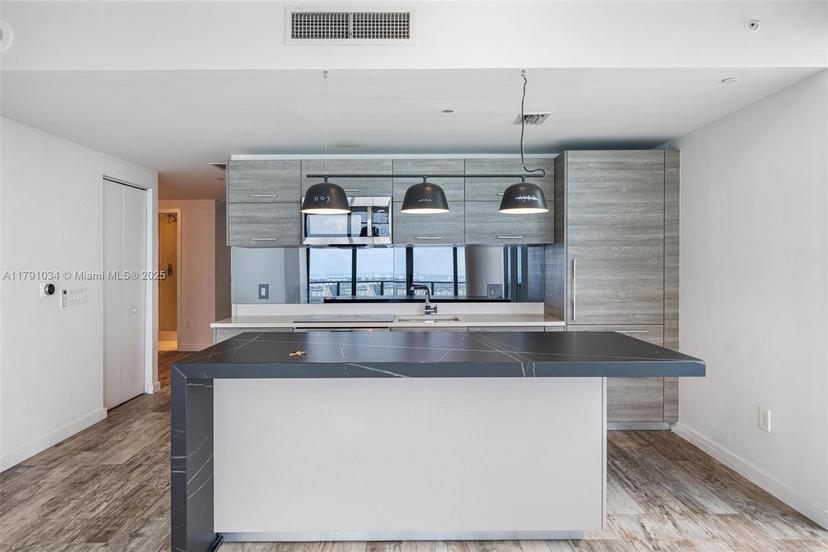 Picture of 650 NE 32Nd St # 4407, Miami FL 33137